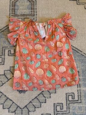 Victoria Dunn Coral Shell-Print Ruffled Sleeve Blouse